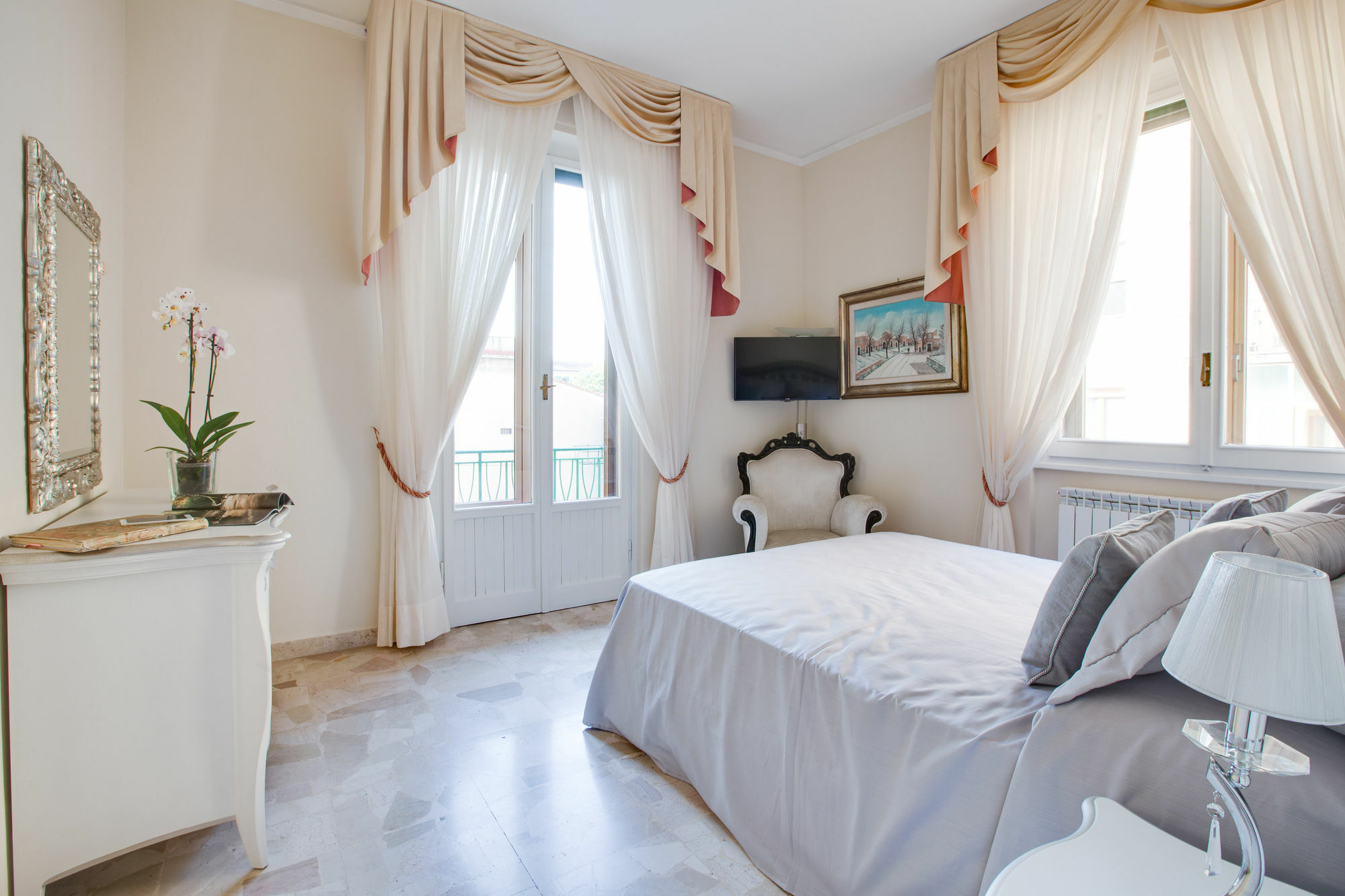 Kometa Suites & Apartments Firenze Kültér fotó